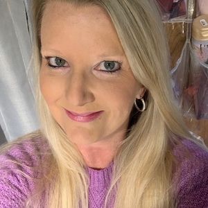 Meet your Posher, Christy